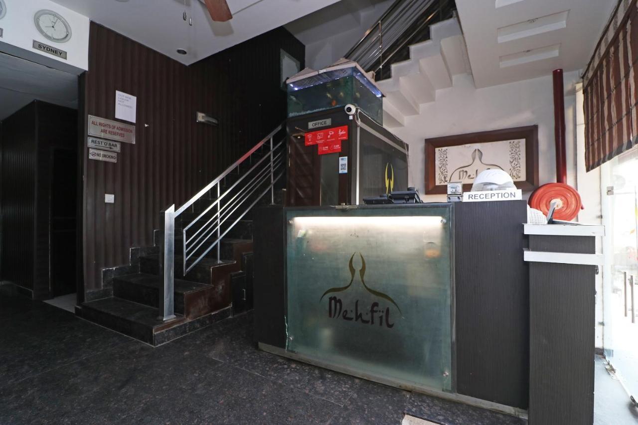 Oyo 22677 Hotel Mehfil Rājpura エクステリア 写真